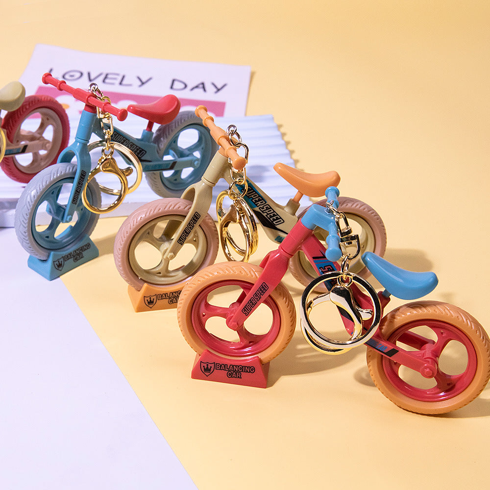 Wholesale Creative activity mountain bike personality male and female couple keychain